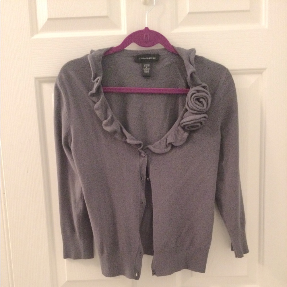 Flower ruffle cardigan